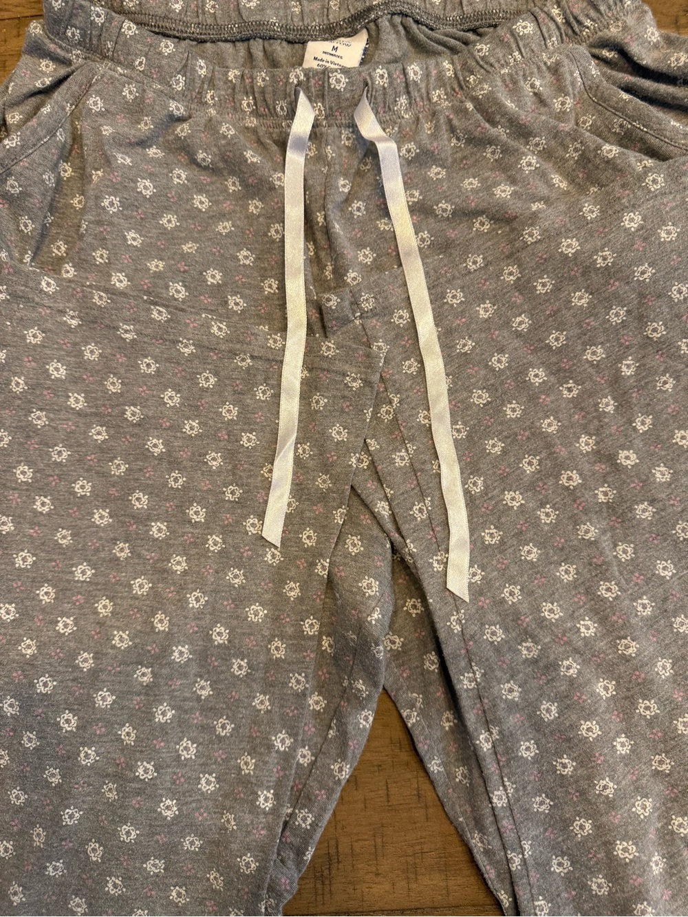 Croft & Barrow Women’s Gray Floral Pajama Lounge Pants